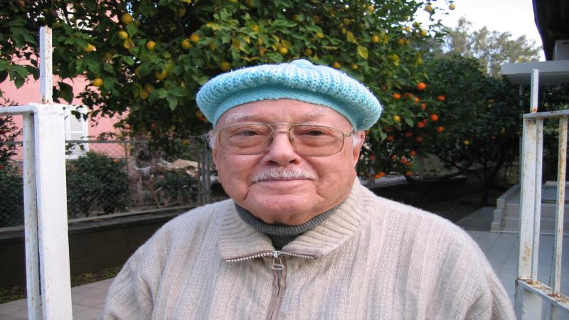 MAVİ BERELİ ÇOCUK