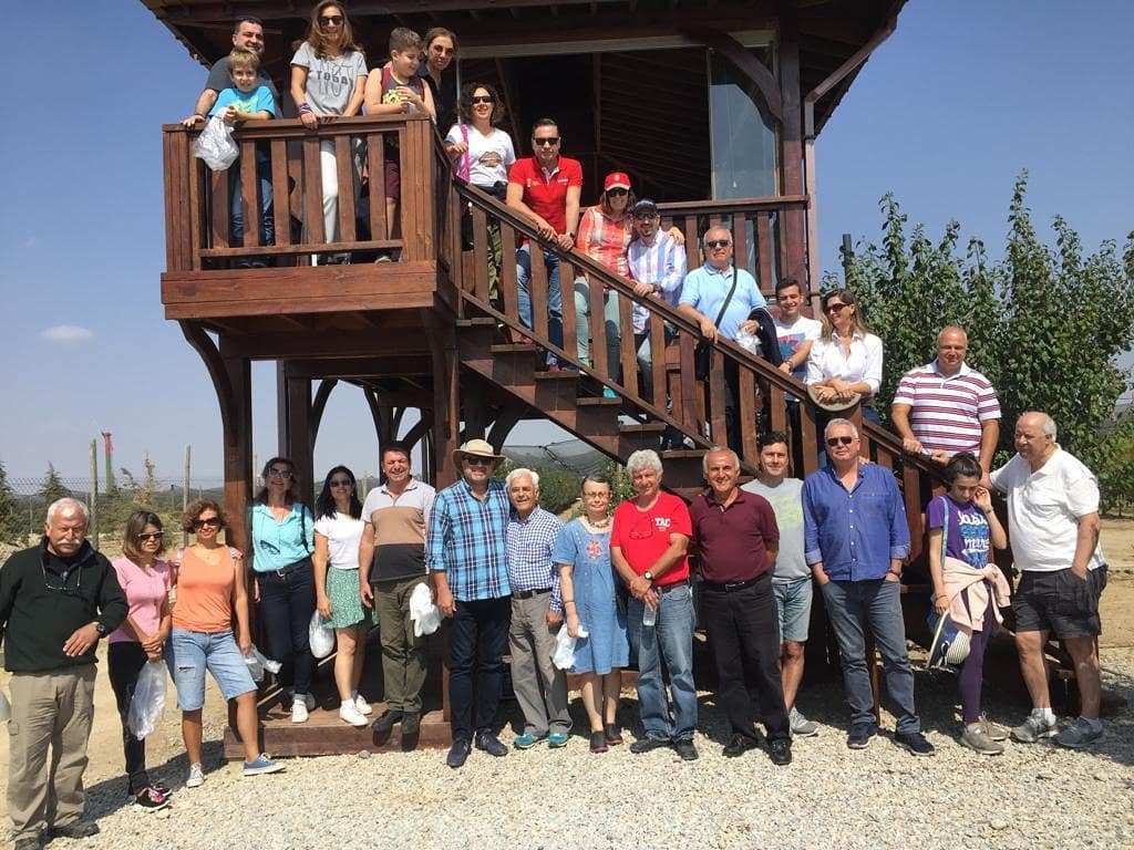 TAC'73 Bülent Özler Elma Bahçesinde Mezunları Ağırladı