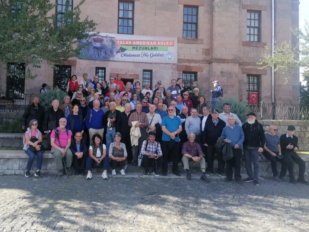 Cumhuriyetimizin 100. Yılında Talas Mezunlarımız Ali Dağı'nda